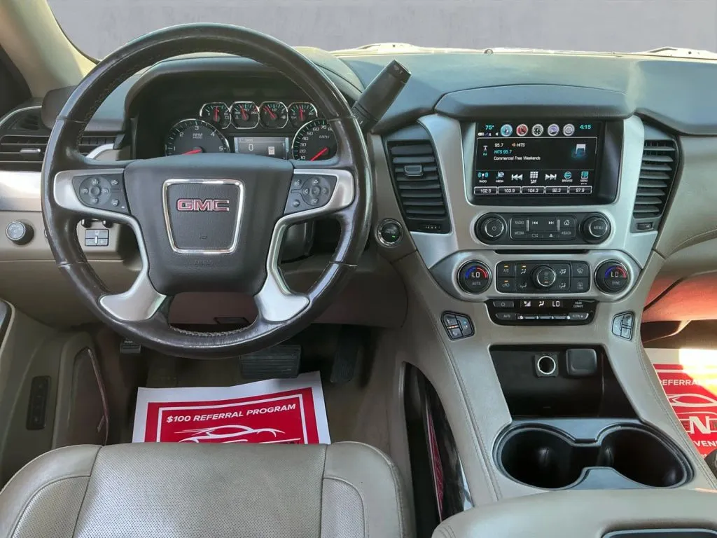 GMC Yukon photo 16