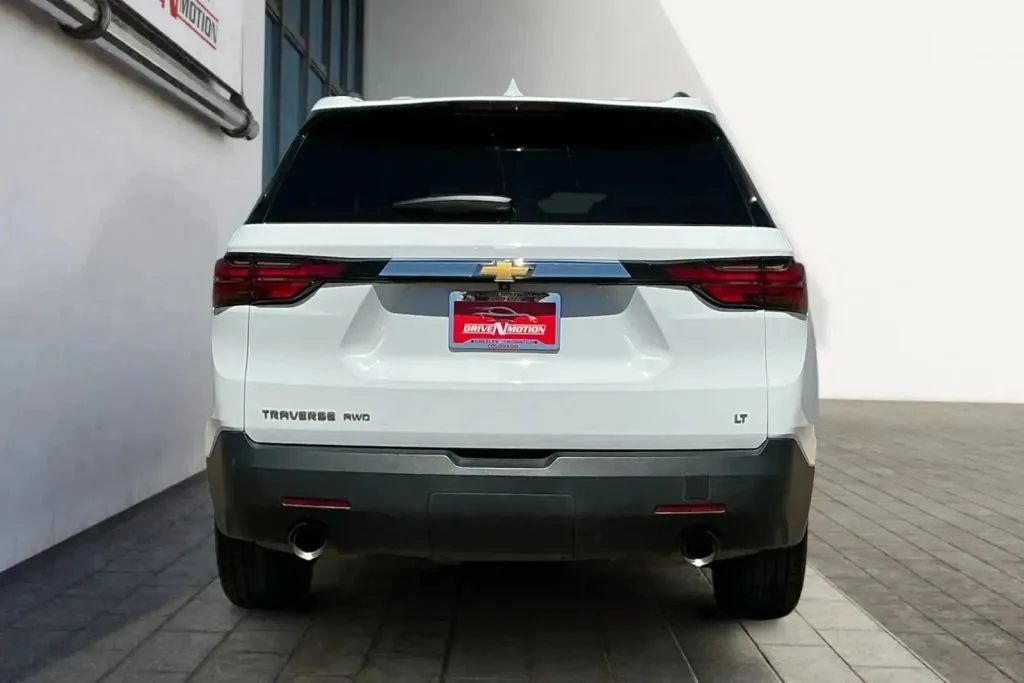 More photos of 2023 Chevrolet Traverse LT Sport Utility 4D at Drive N-Motion Greeley, CO
