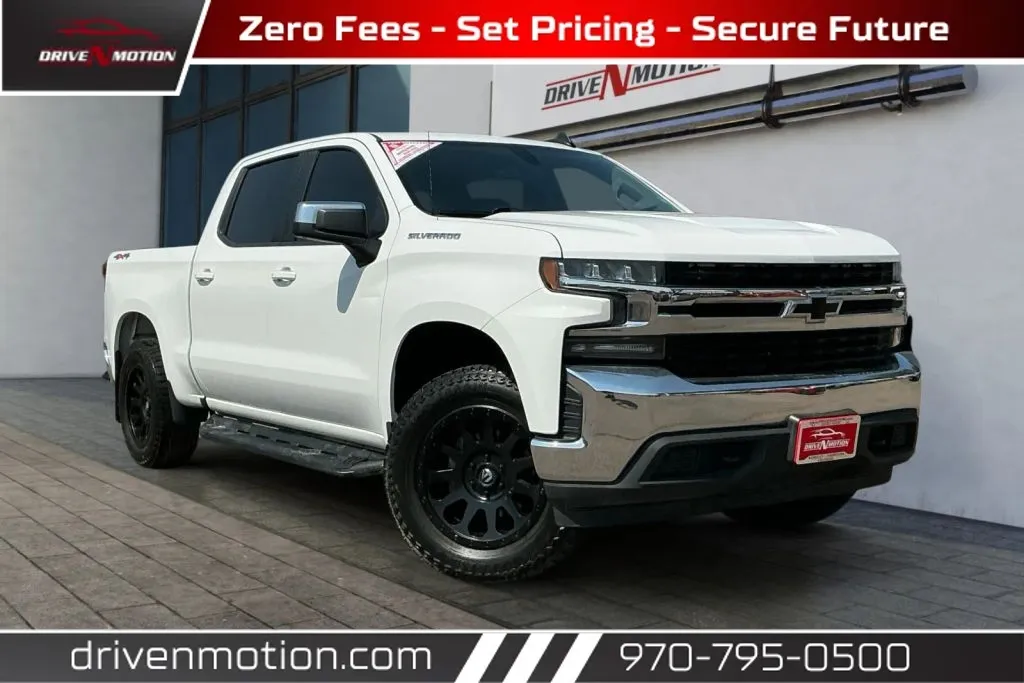 White 2019 Chevrolet Silverado 1500 Crew Cab LT Pickup 4D 5 3/4 ft for sale in Greeley, CO