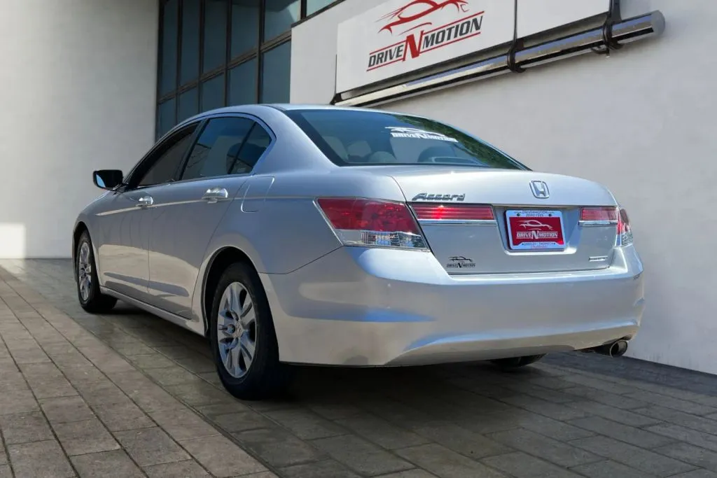 More photos of 2012 Honda Accord SE Sedan 4D at Drive N-Motion Greeley, CO