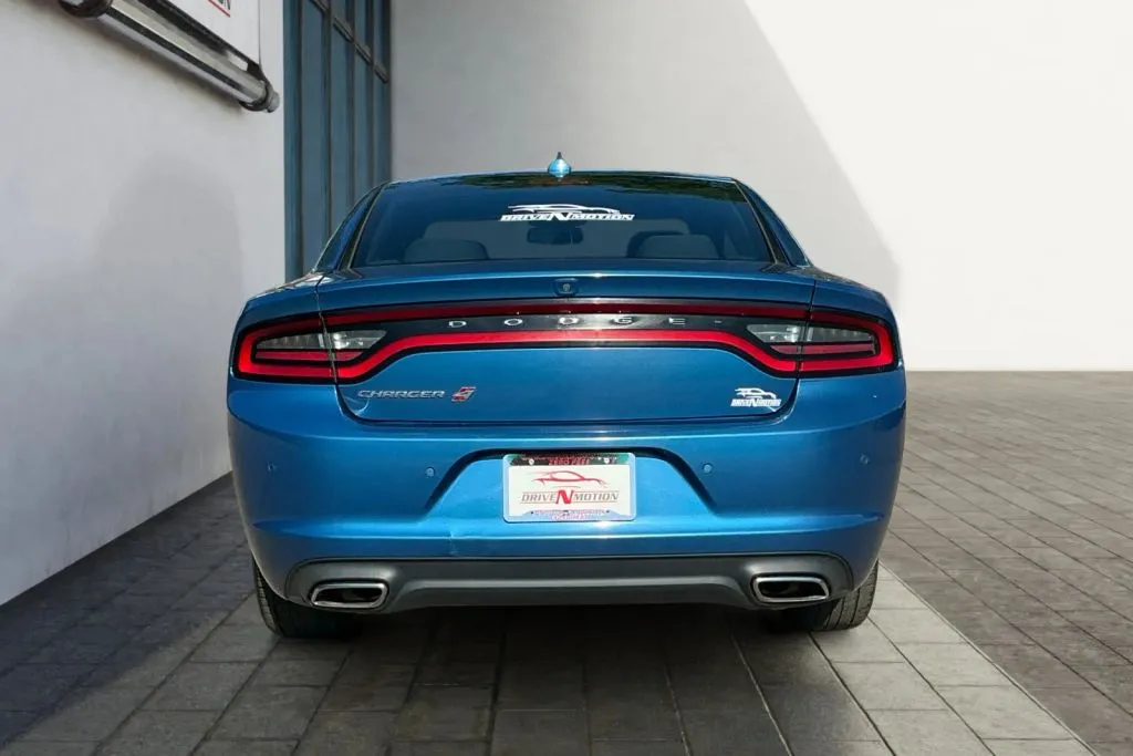 More photos of 2022 Dodge Charger SXT Sedan 4D at Drive N-Motion Greeley, CO