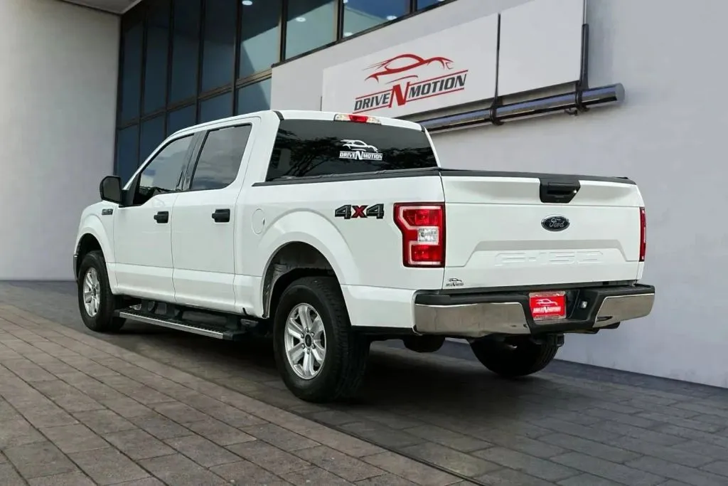 More photos of 2018 Ford F-150 SuperCrew Cab XLT Pickup 4D 5 1/2 ft at Drive N-Motion Greeley, CO