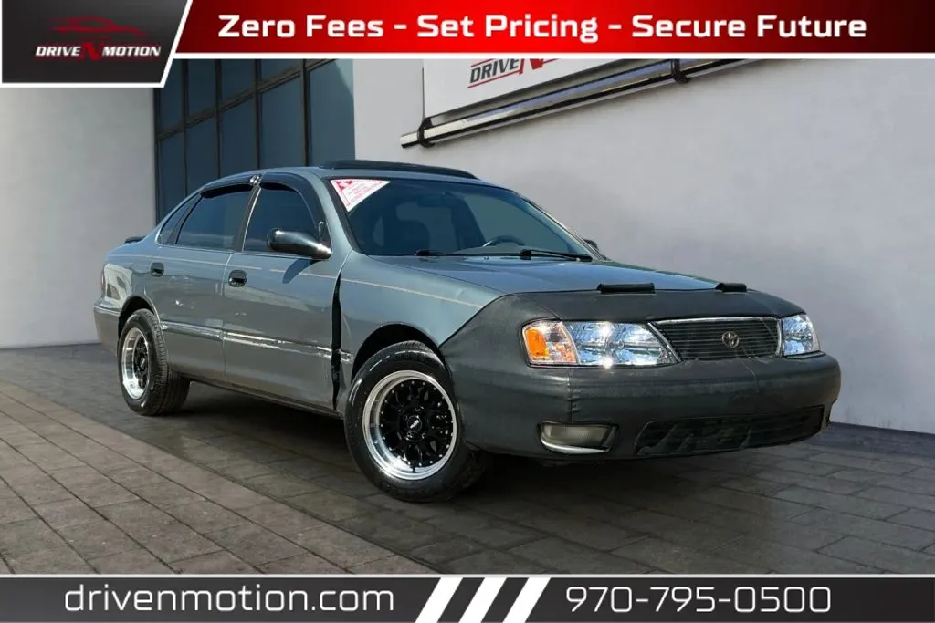 Silver 1998 Toyota Avalon XL Sedan 4D for sale in Greeley, CO