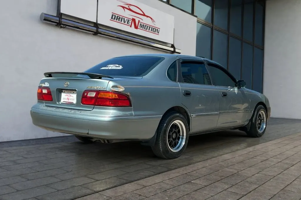 More photos of 1998 Toyota Avalon XL Sedan 4D at Drive N-Motion Greeley, CO