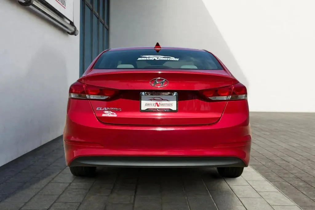 More photos of 2018 Hyundai Elantra SEL Sedan 4D at Drive N-Motion Greeley, CO
