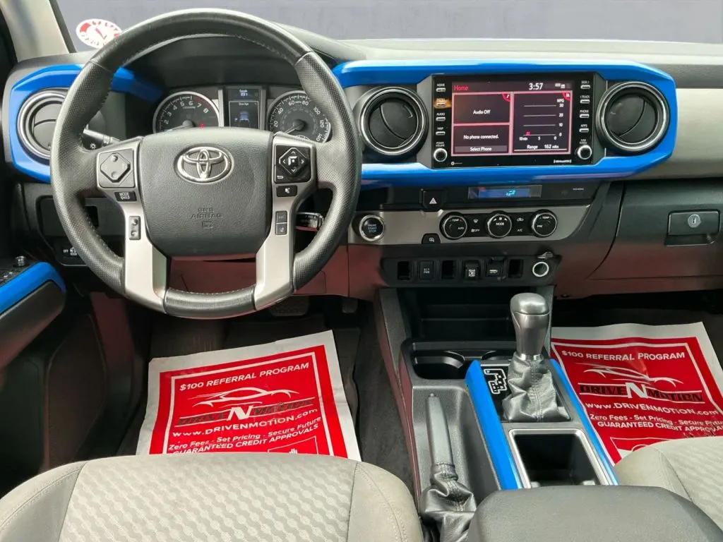 2023 Toyota Tacoma SR5 - Photo 16
