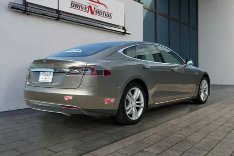 More photos of 2015 Tesla Model S 85 Sedan 4D at Drive N-Motion Greeley, CO