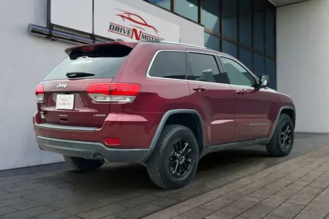 More photos of 2019 Jeep Grand Cherokee Laredo E Sport Utility 4D at Drive N-Motion Greeley, CO