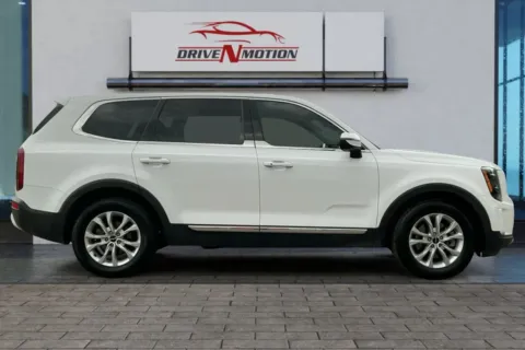 Another view of 2022 Kia Telluride LX Sport Utility 4D for sale in Greeley, CO at Drive N-Motion Greeley
