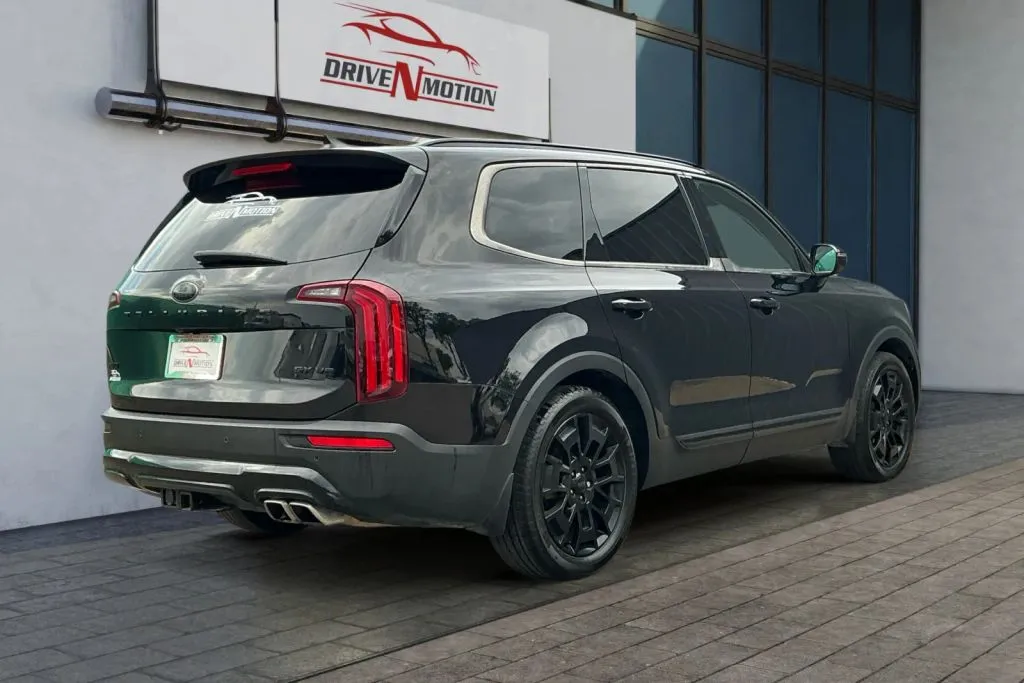 More photos of 2021 Kia Telluride SX Sport Utility 4D at Drive N-Motion Greeley, CO