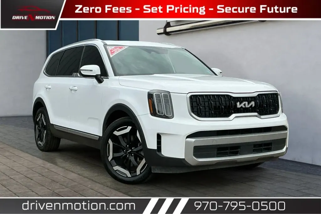 White 2023 Kia Telluride EX Sport Utility 4D for sale in Greeley, CO