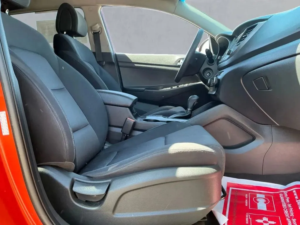 2017 Hyundai Tucson SE - Photo 21