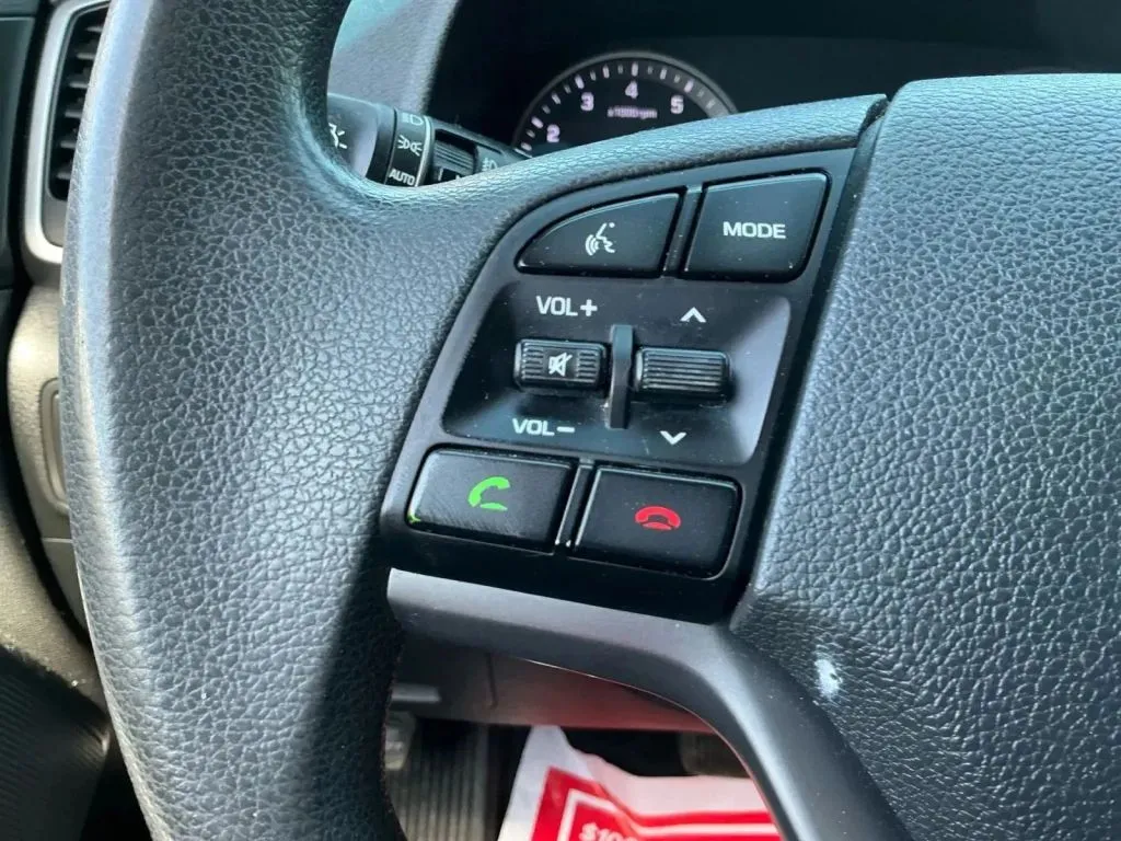 2017 Hyundai Tucson SE - Photo 26