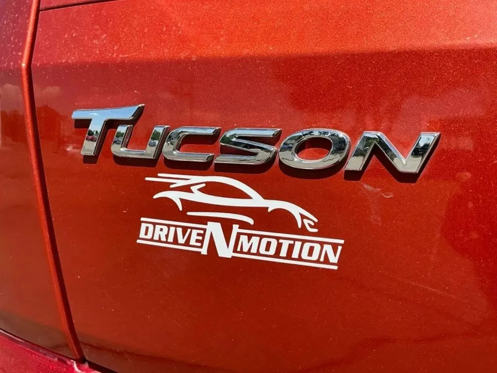 2017 Hyundai Tucson SE - Photo 18
