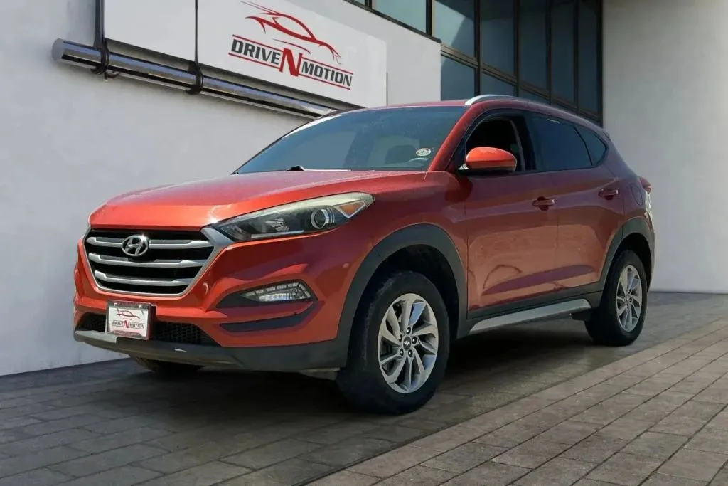 2017 Hyundai Tucson SE - Photo 6