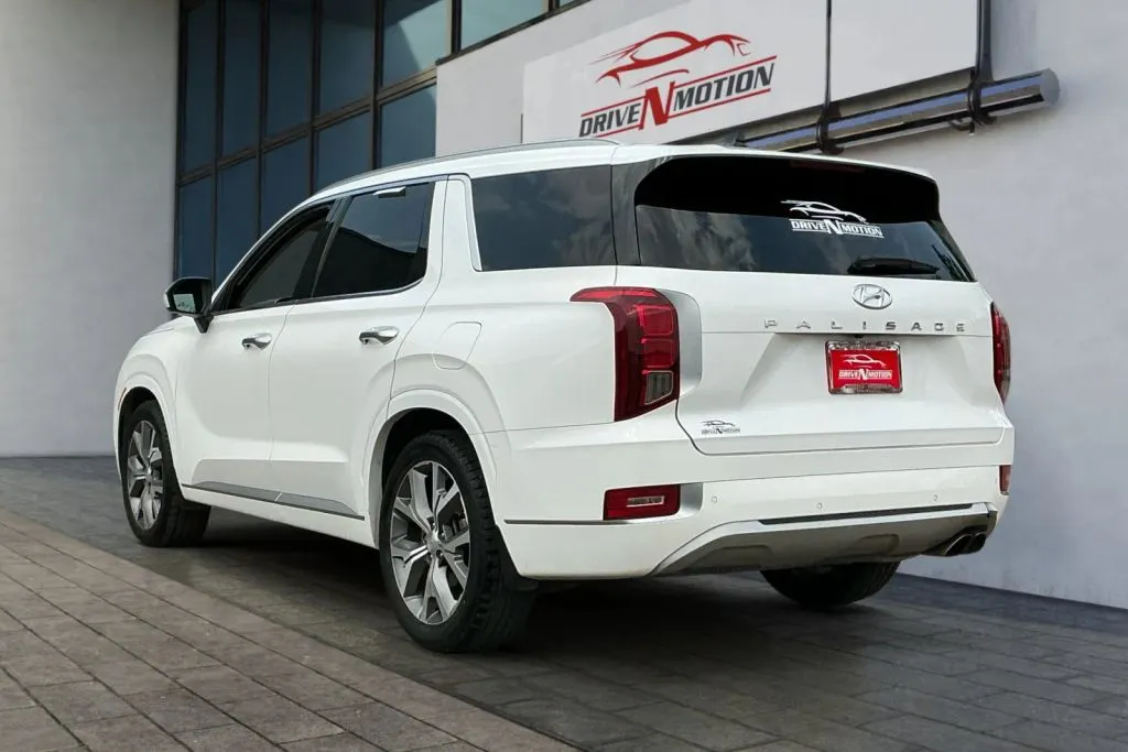 More photos of 2021 Hyundai Palisade Limited Sport Utility 4D at Drive N-Motion Greeley, CO