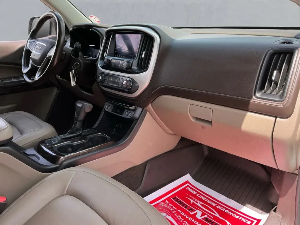 GMC Canyon photo 20