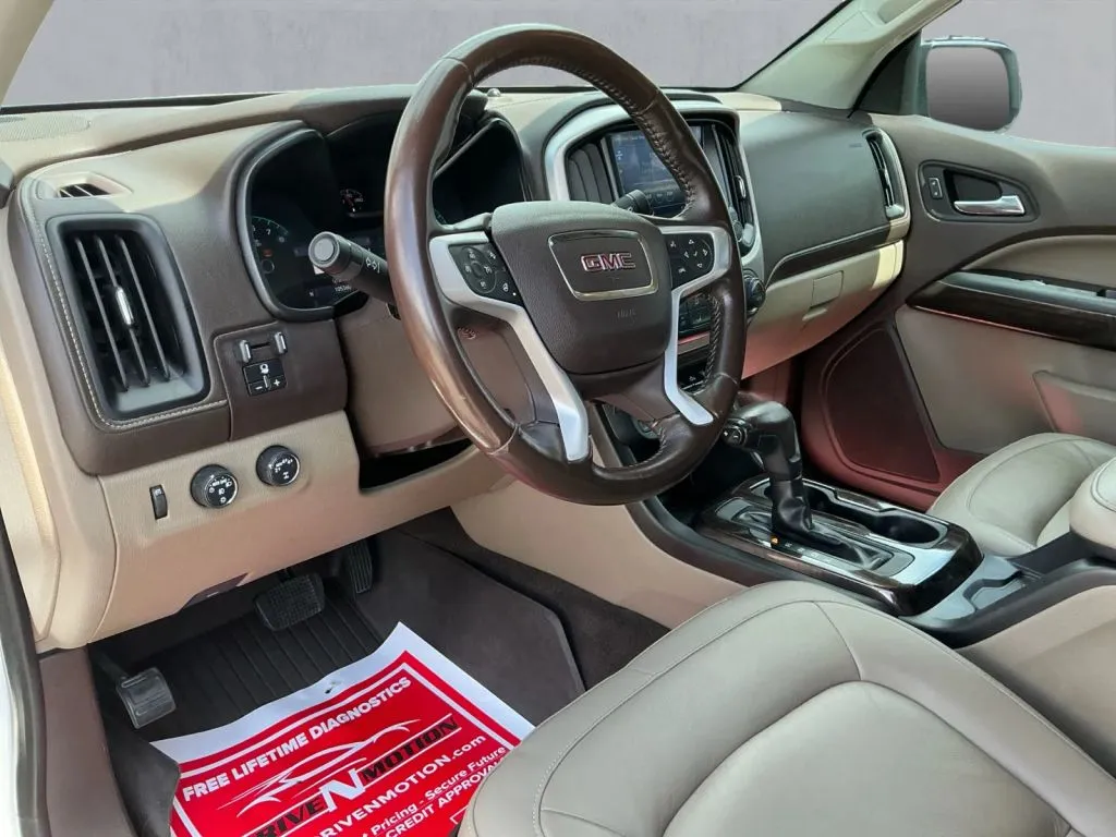 GMC Canyon photo 13
