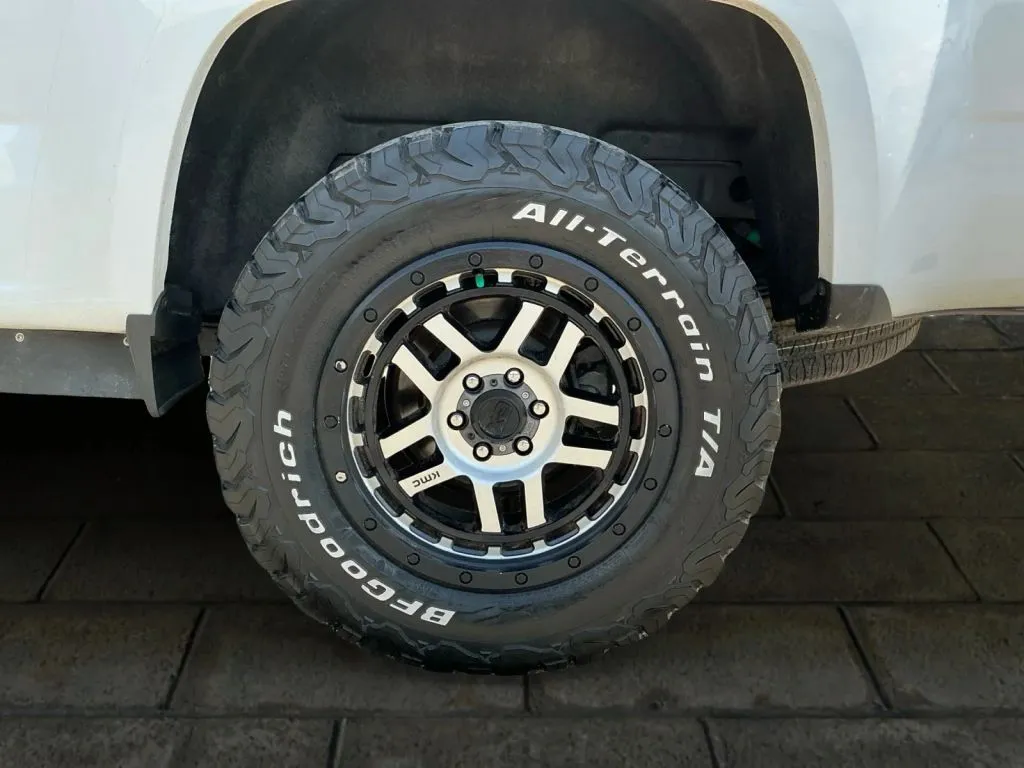 GMC Canyon photo 17