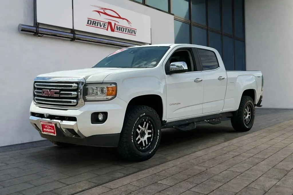 GMC Canyon photo 7