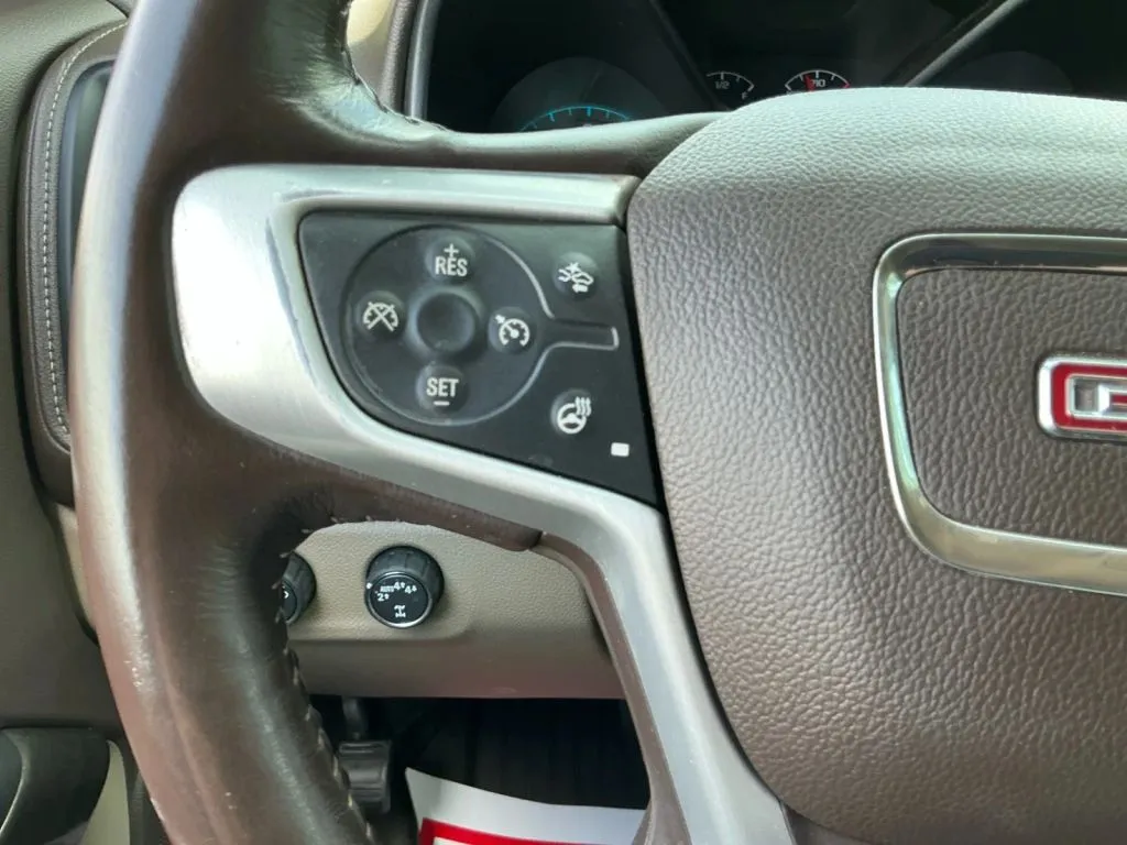 GMC Canyon photo 27