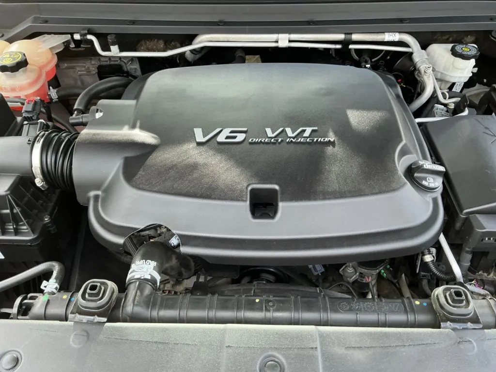 GMC Canyon photo 23