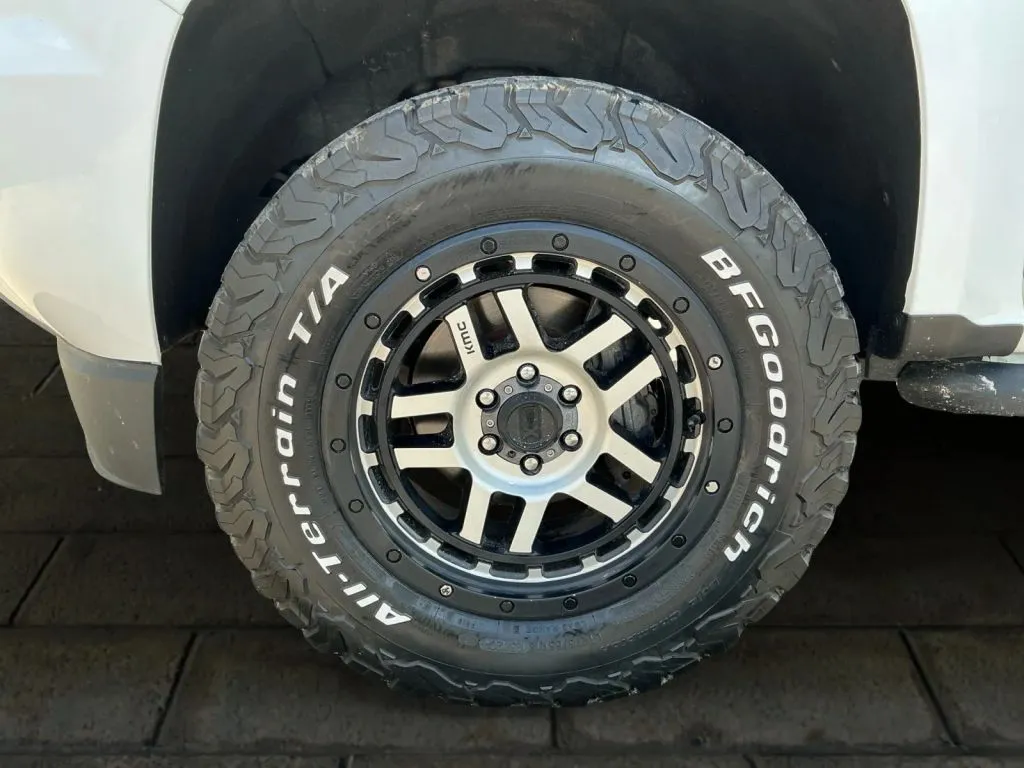 GMC Canyon photo 24