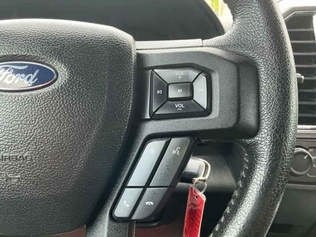Ford F-150 photo 27