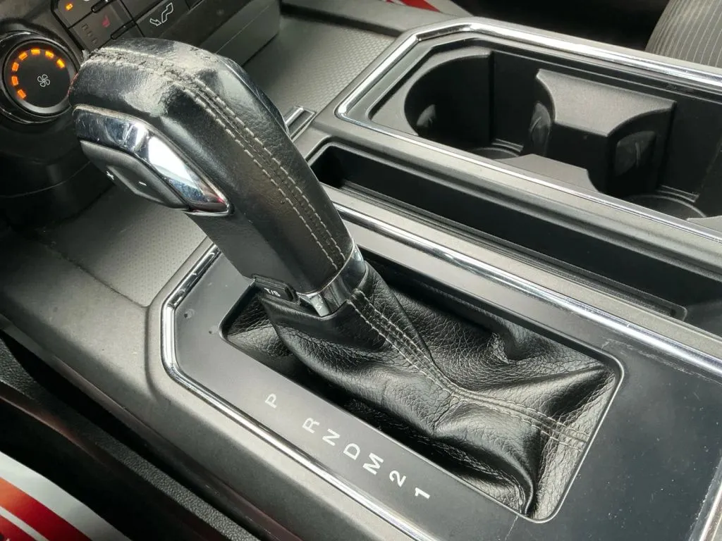 Ford F-150 photo 32