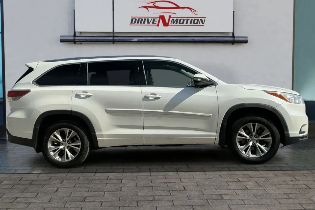 Another view of 2015 Toyota Highlander XLE Sport Utility 4D for sale in Greeley, CO at Drive N-Motion Greeley