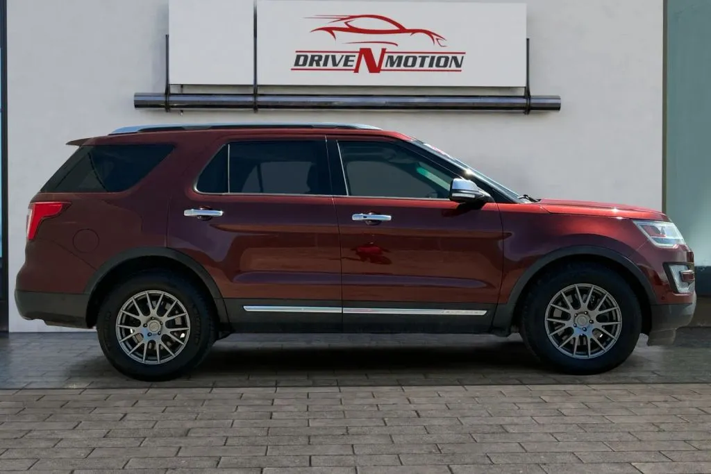 Another view of 2016 Ford Explorer Platinum Sport Utility 4D for sale in Greeley, CO at Drive N-Motion Greeley