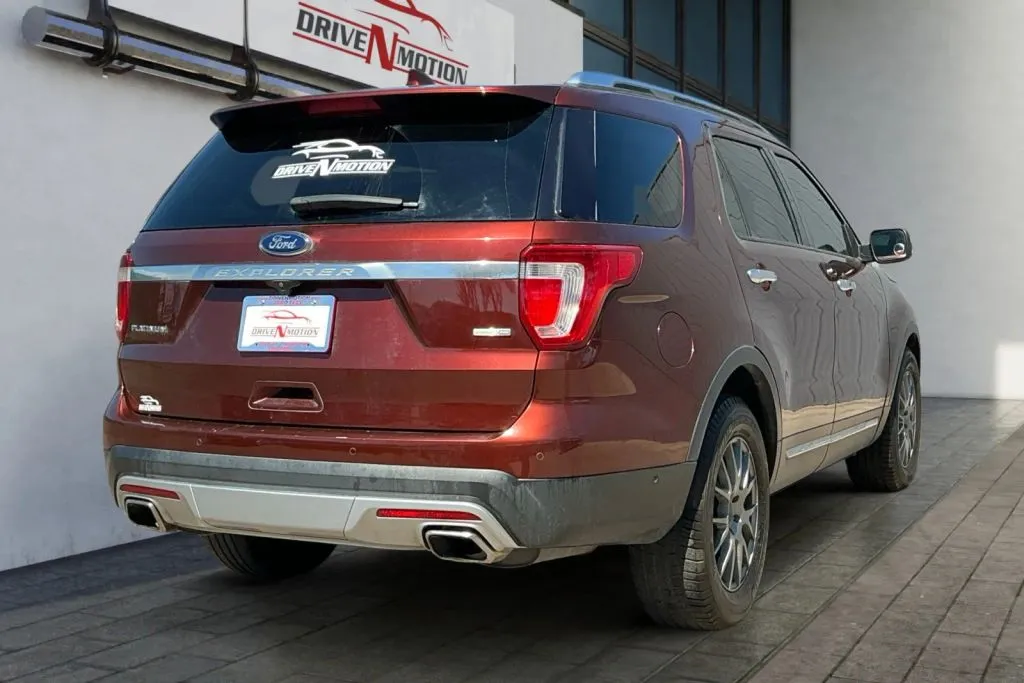 More photos of 2016 Ford Explorer Platinum Sport Utility 4D at Drive N-Motion Greeley, CO