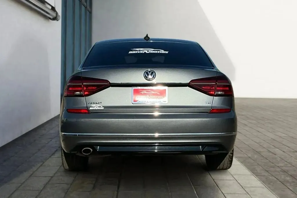 More photos of 2017 Volkswagen Passat 1.8T R-Line Sedan 4D at Drive N-Motion Greeley, CO