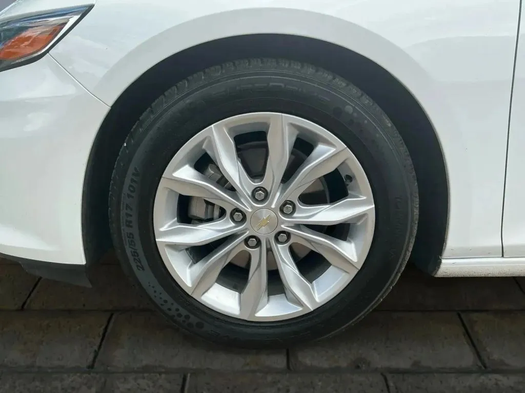 Chevrolet Malibu photo 25