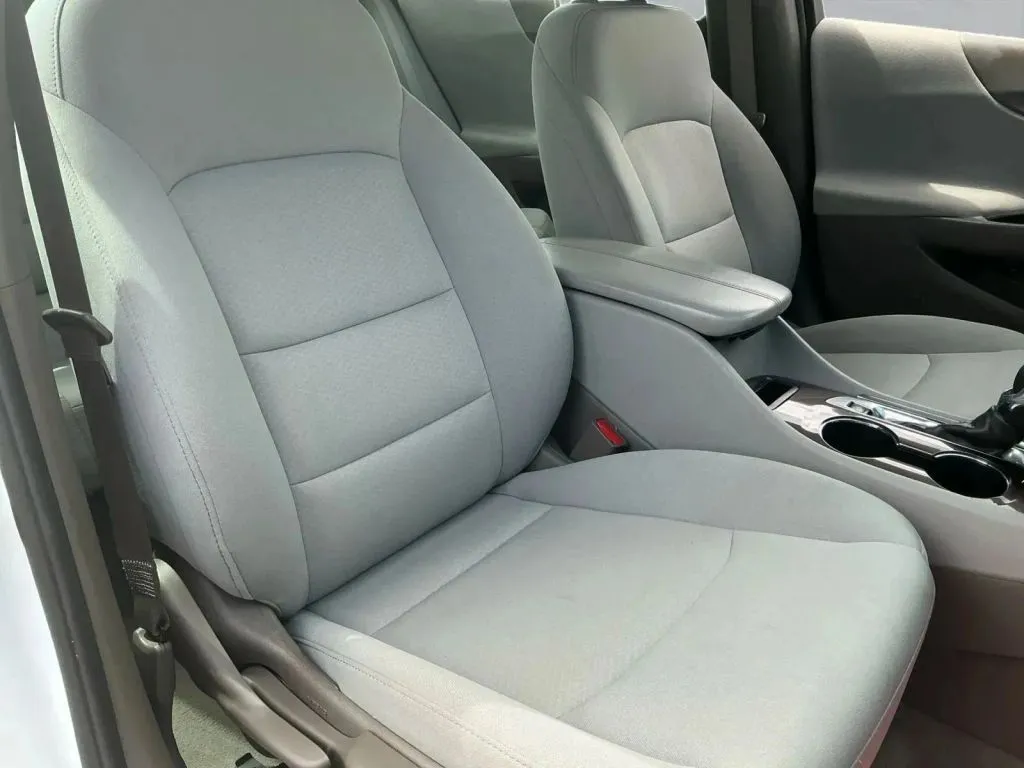 Chevrolet Malibu photo 23