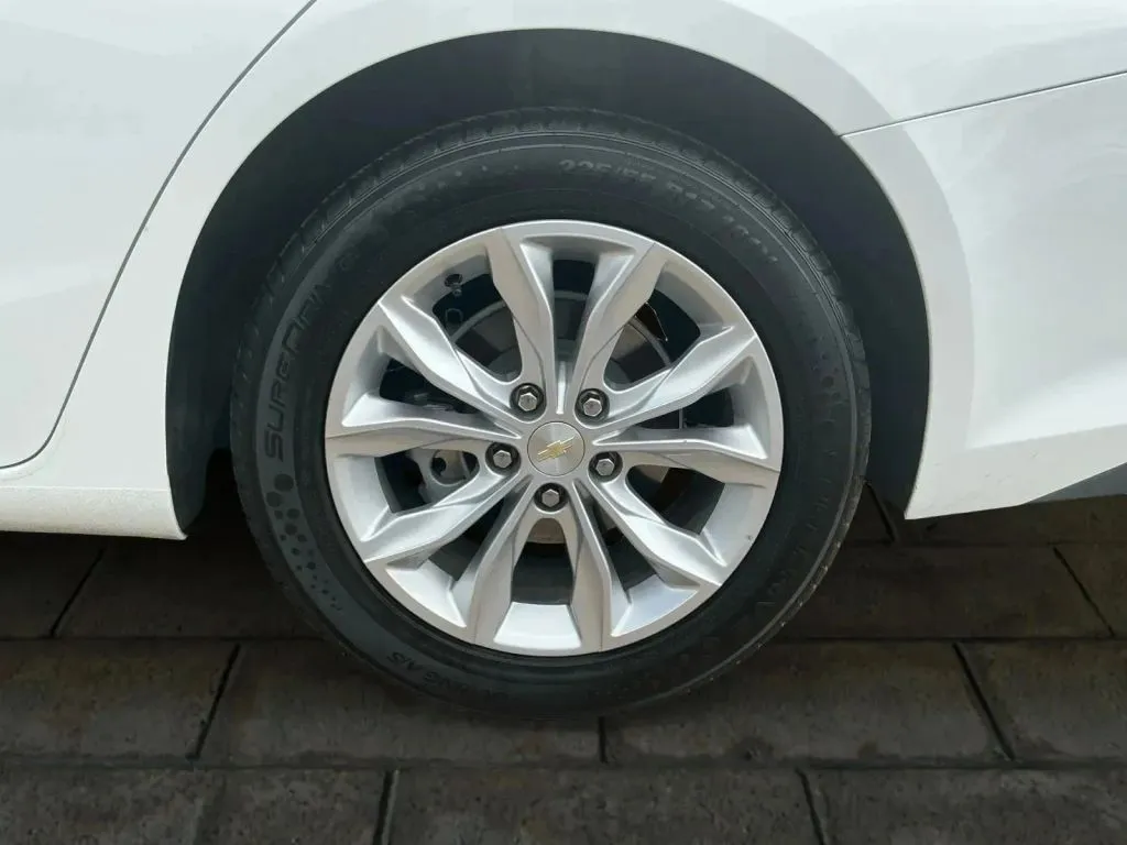 Chevrolet Malibu photo 18