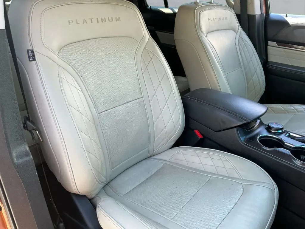 Ford Explorer photo 23