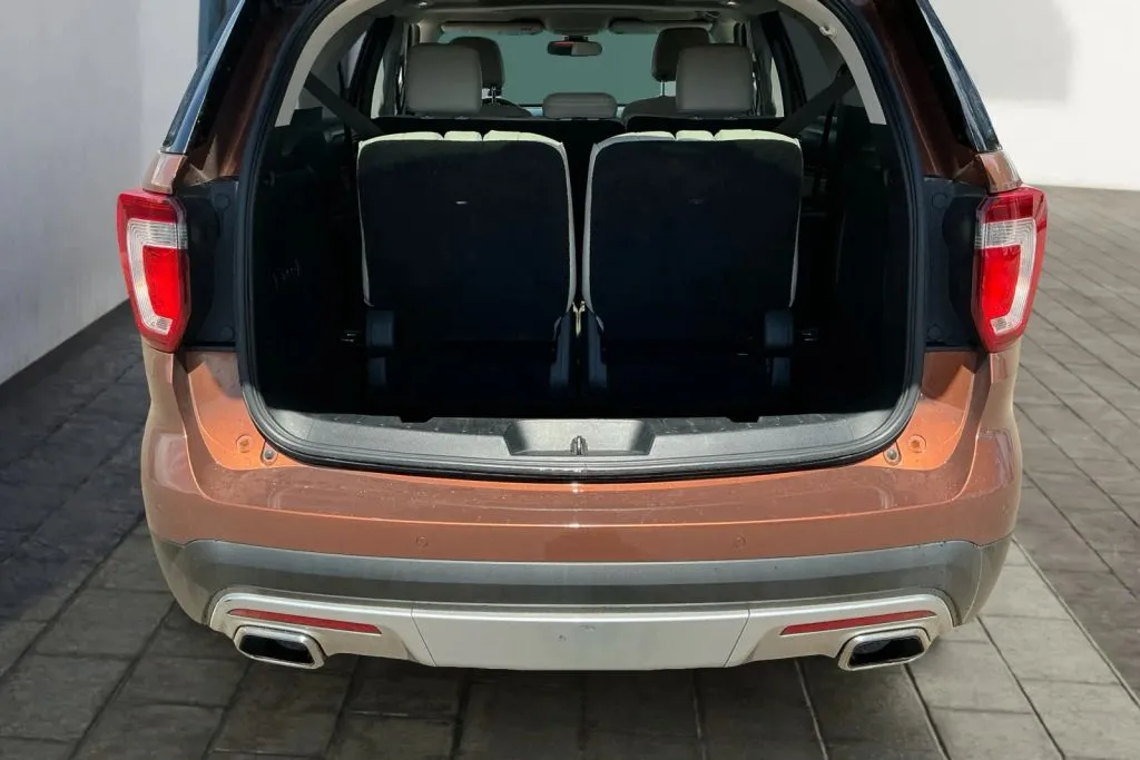 Ford Explorer photo 20