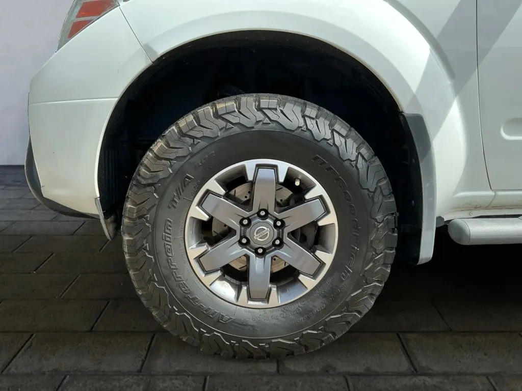 Nissan Frontier photo 23
