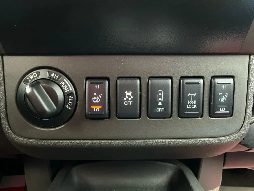 Nissan Frontier photo 34