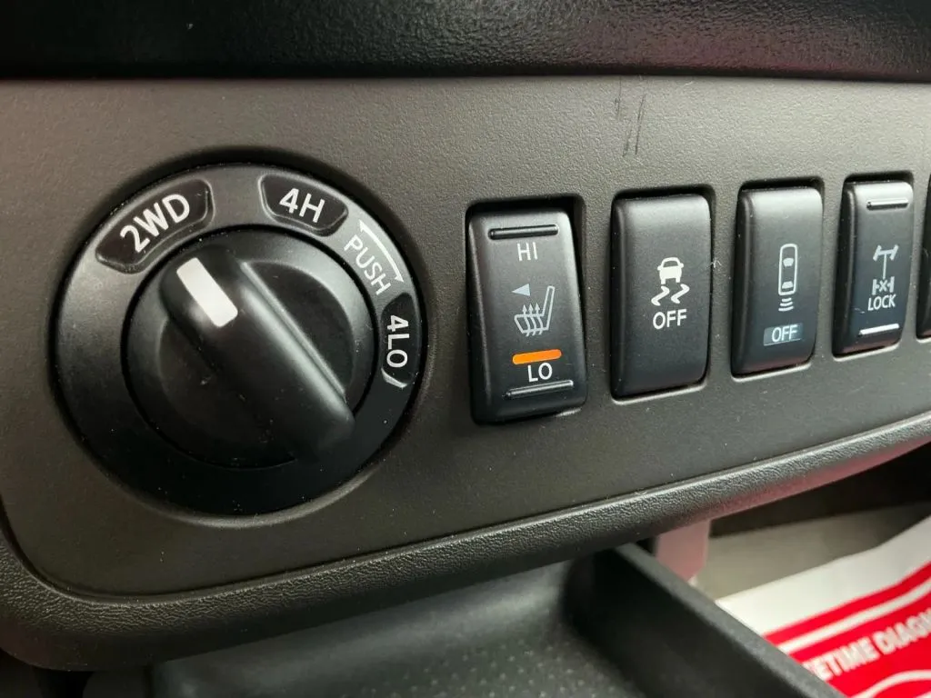 Nissan Frontier photo 31