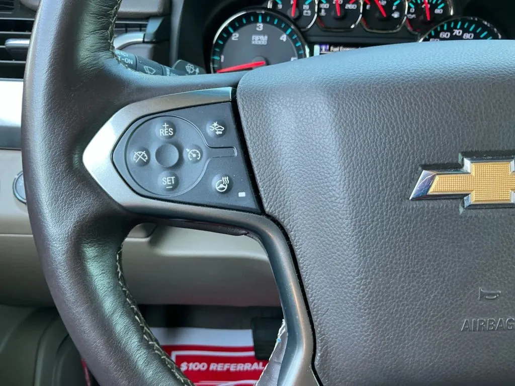 Chevrolet Suburban photo 28