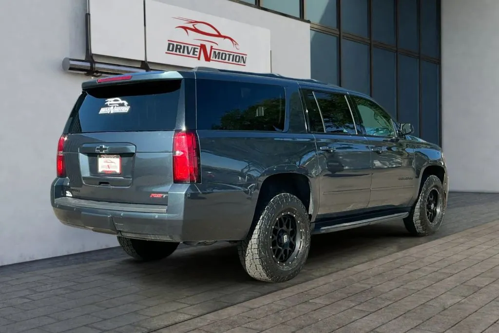 More photos of 2020 Chevrolet Suburban Premier Sport Utility 4D at Drive N-Motion Greeley, CO