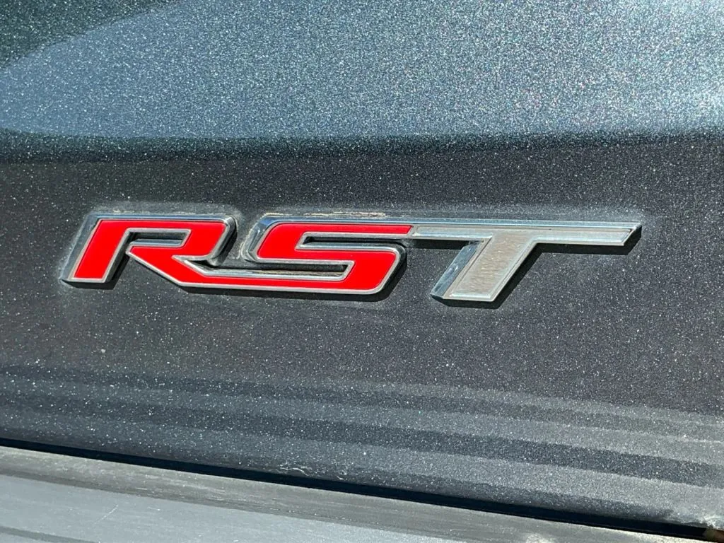 Chevrolet Suburban photo 20