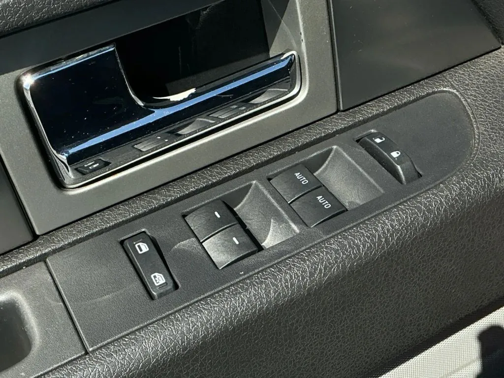 Ford F-150 photo 11