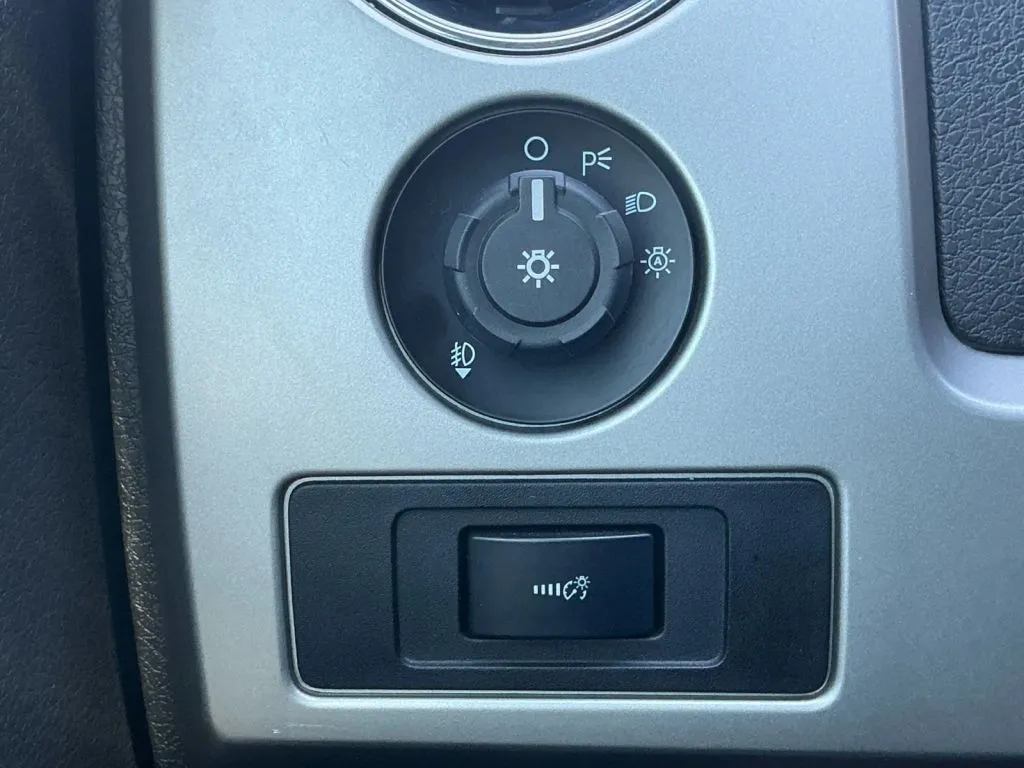 Ford F-150 photo 35