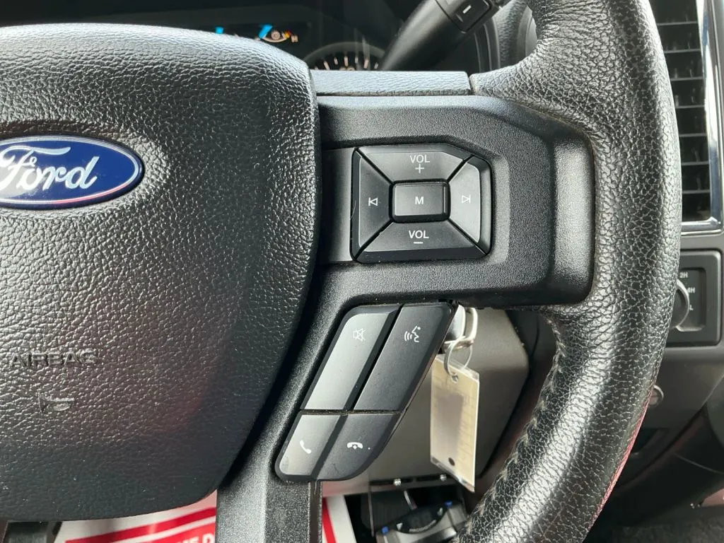 Ford F-150 photo 27