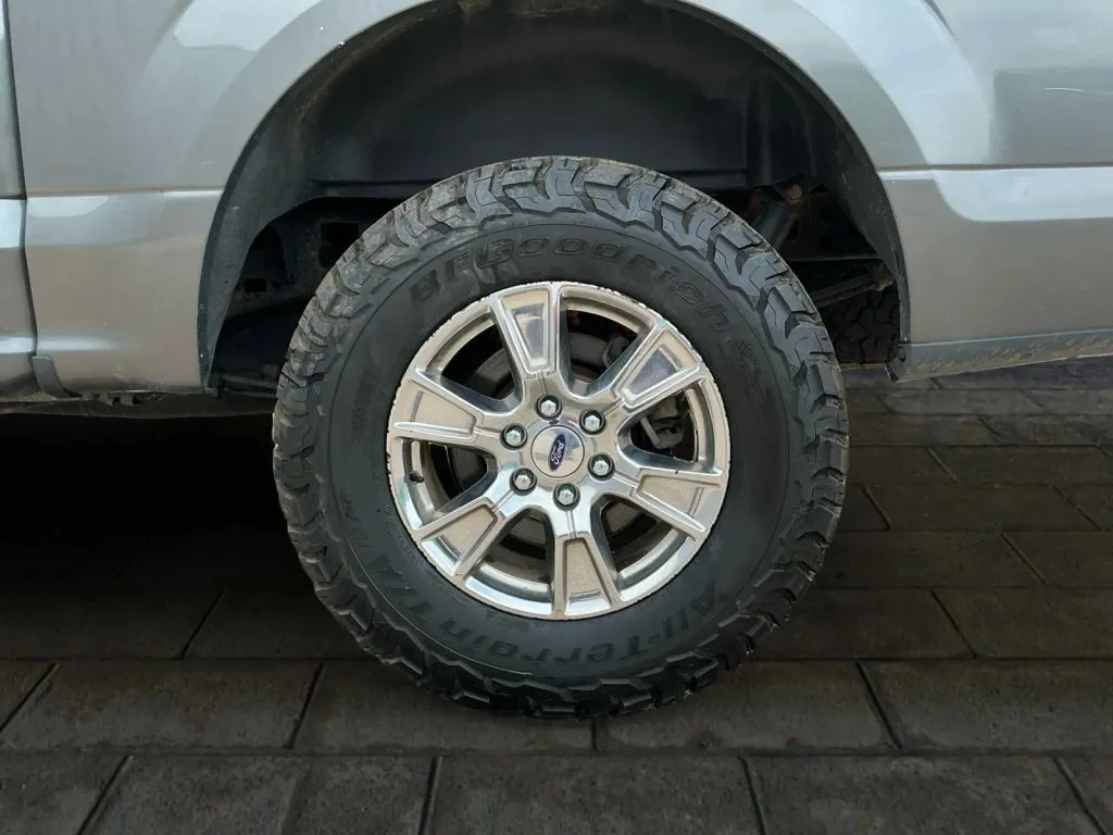 Ford F-150 photo 17