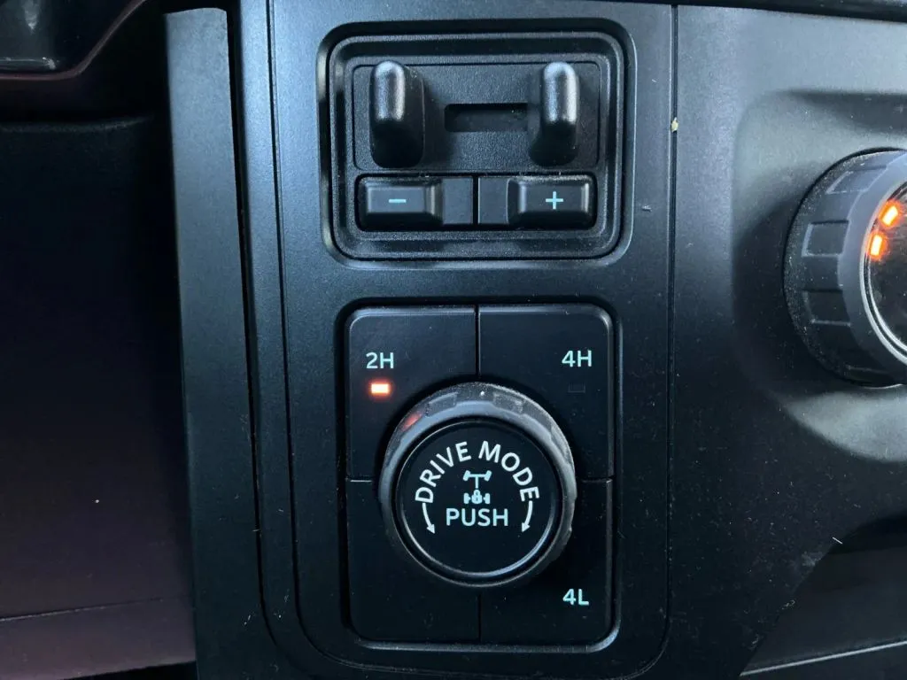 Ford F-150 photo 33