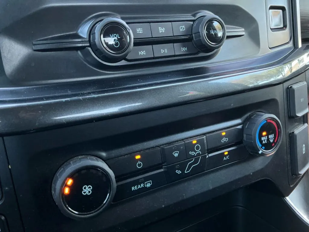 Ford F-150 photo 31